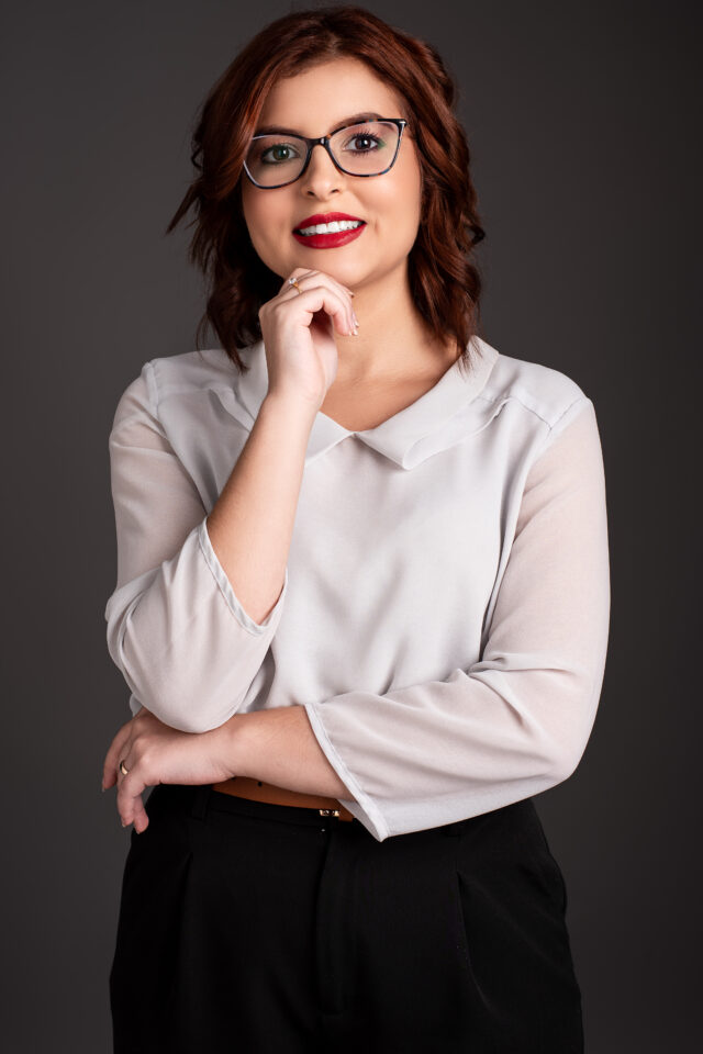 https://valeratavares.adv.br/wp-content/uploads/2025/03/Milena-05-640x960.jpg