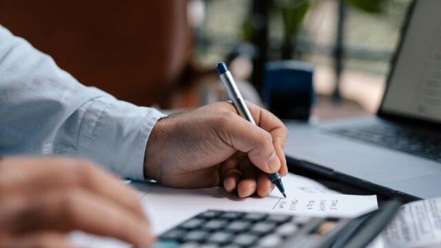 Adicional de Insalubridade: Qual é a Base de Cálculo Correta?
